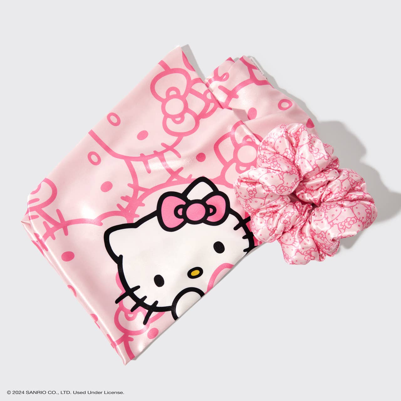 KITSCH - Juego de funda de almohada y coletero de satén Hello Kitty x Kitsch