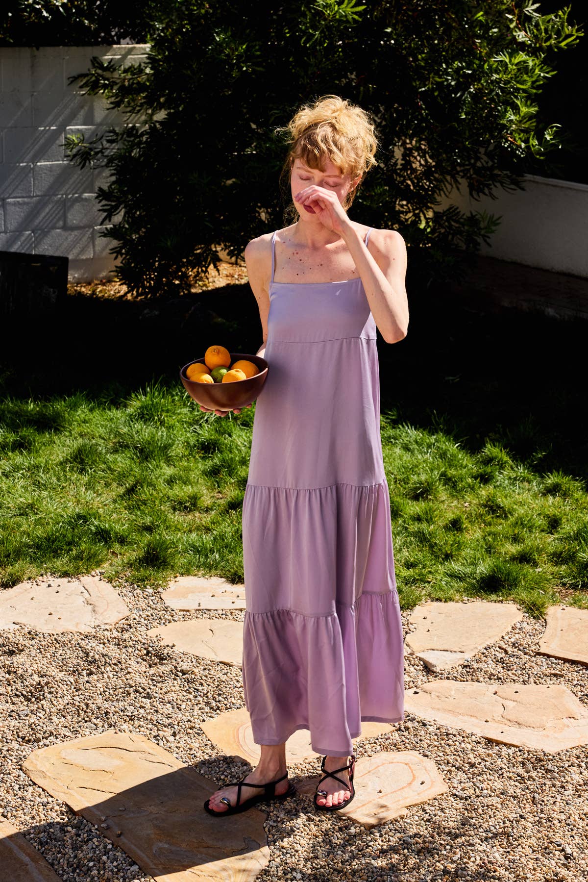 Lara Daisy - Leopardprint Firkantet Hals Ruffled Falde Cami Midi-kjole